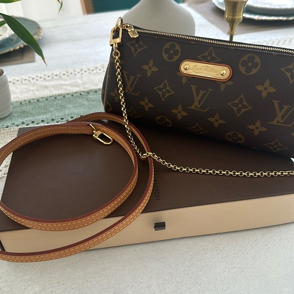 Eva clutch Louis Vuitton - Picture 3 of 13